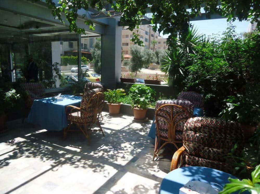 Blue Rose Hotel Amman Exteriör bild